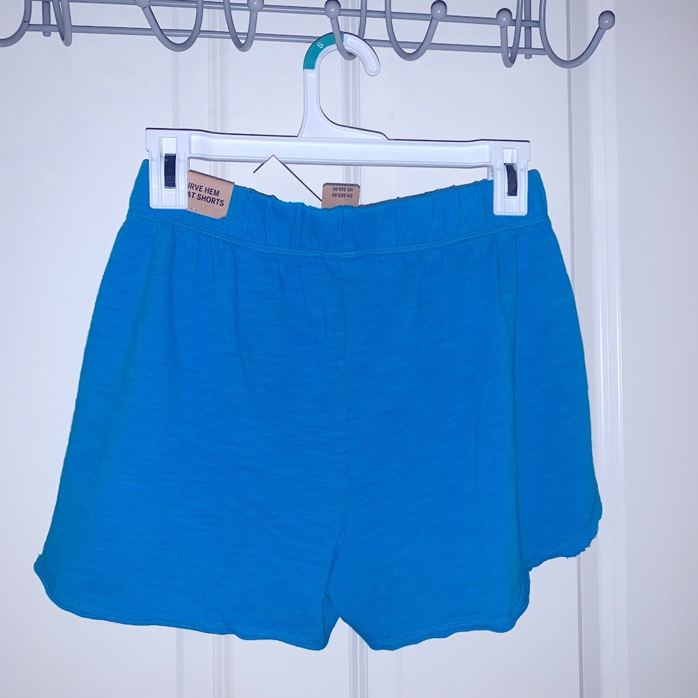 Victoria Secret’s PINK blue shorts with pockets. Never worn, size S - Picture 2 of 2